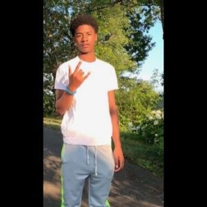 Meet your Posher, Yamari